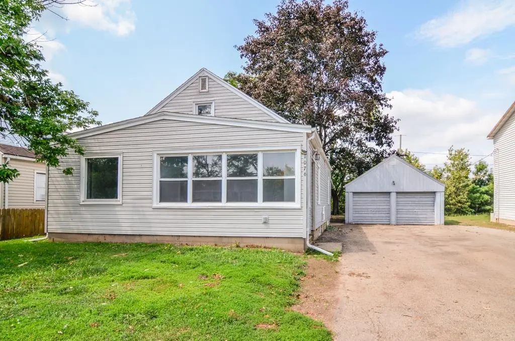 1076 Mayer Street, MENASHA