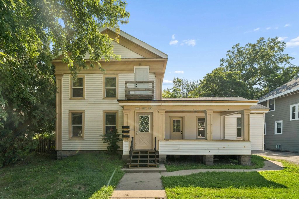 840 Jackson Street, OSHKOSH