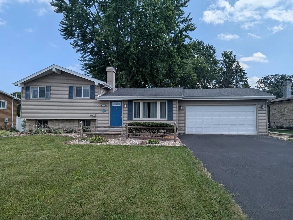 1640 S Westhaven Drive, OSHKOSH