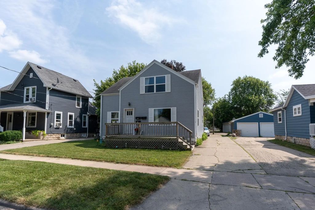 325 E Hancock Street, APPLETON