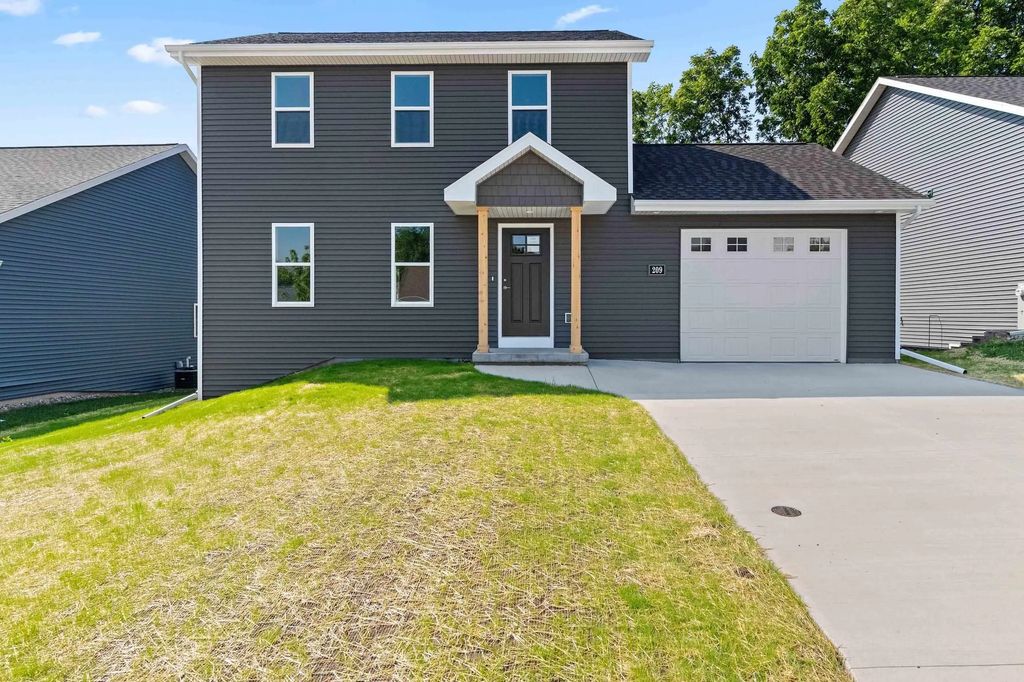 209 Evergreen Lane, CHILTON