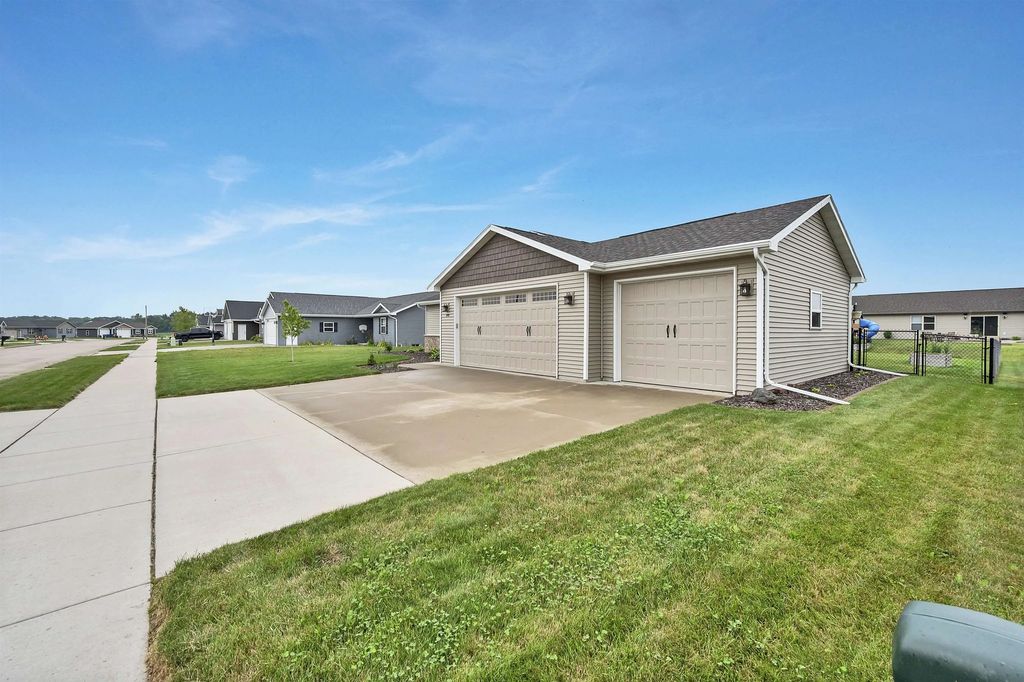 1449 Mase Drive, KAUKAUNA