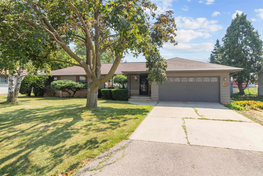 1187 Loretta Avenue, MENASHA