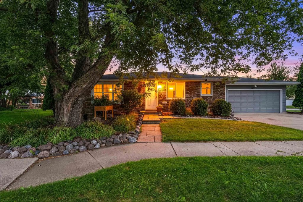 135 S Platten Street, GREEN BAY
