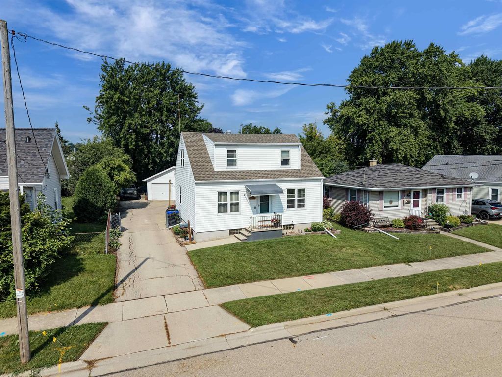 164 Plummer Avenue, NEENAH