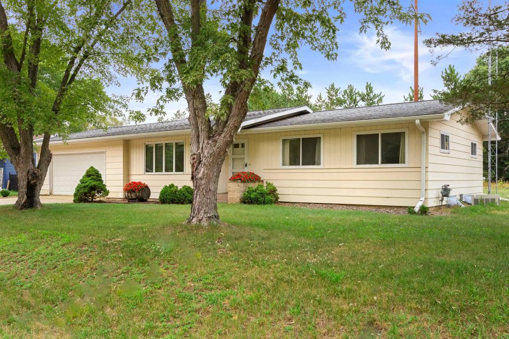 216 W Prairie Street, WAUTOMA