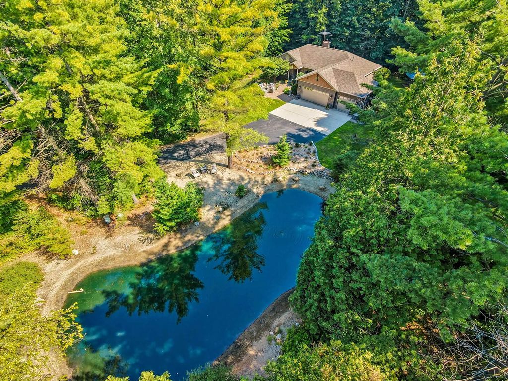 7190 Spring Lake Road, SOBIESKI