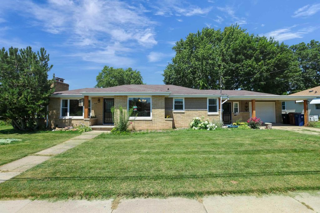 428 8th Street, MENASHA