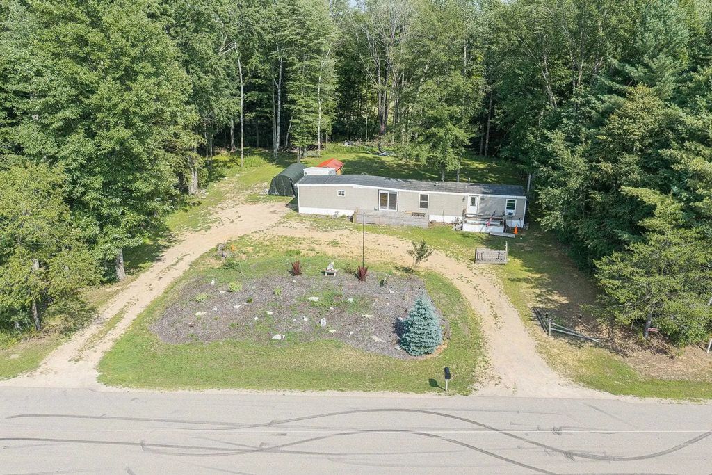 8934 Golf Course Road, SURING