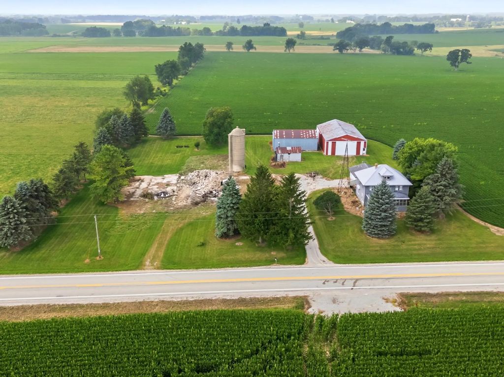 N5966 County Road C, ROSENDALE
