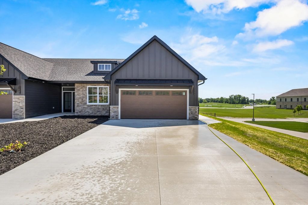 3395 Shawano Avenue, GREEN BAY