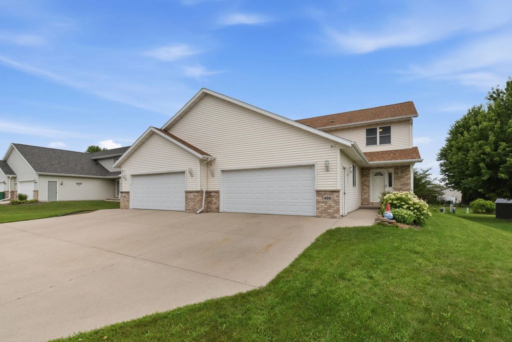 406 Greenbriar Avenue, FOND DU LAC