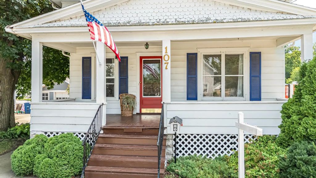 107 W 16th Avenue, OSHKOSH