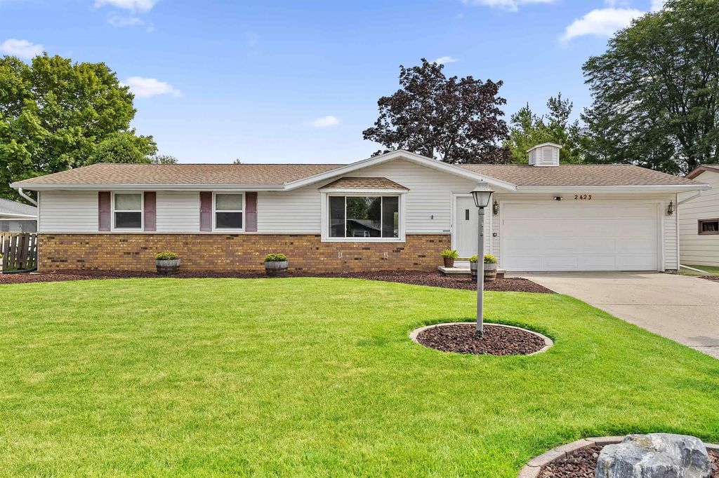 2423 Hampton Avenue, GREEN BAY