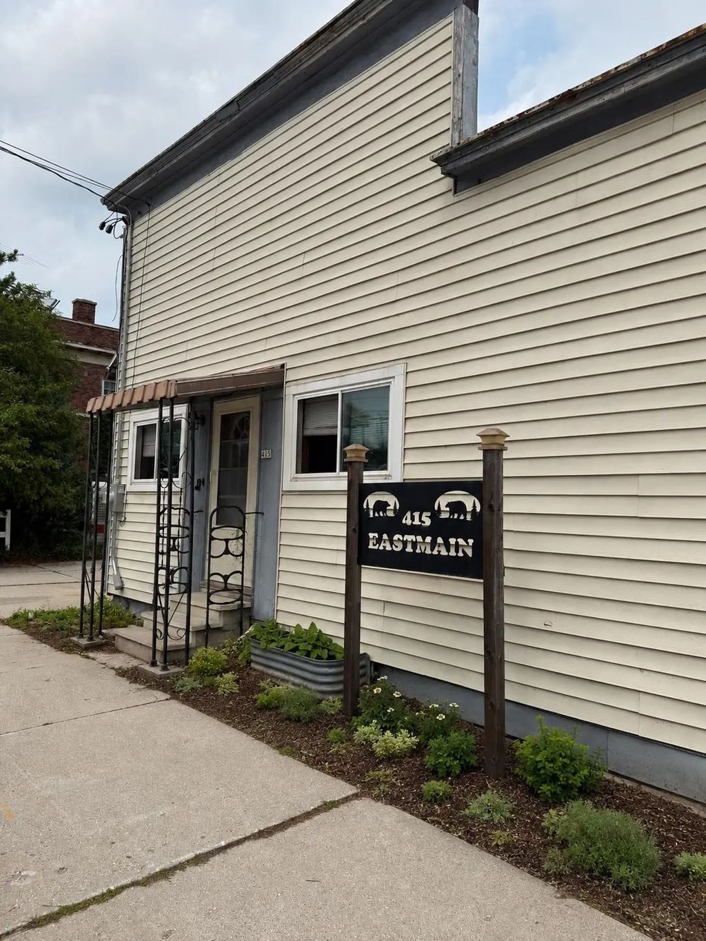 415 E Main Street, MISHICOT