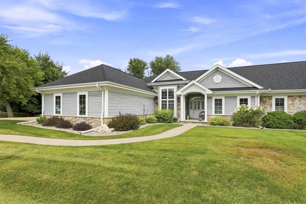 4704 Timber Row, APPLETON