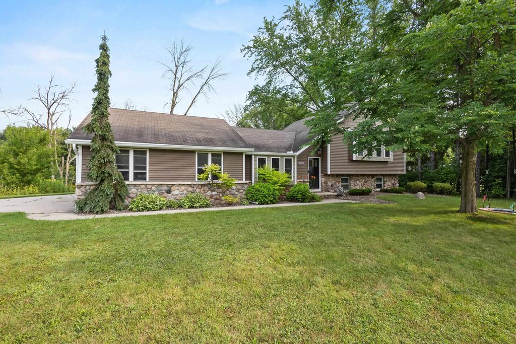 1218 Plateau Heights Road, GREEN BAY