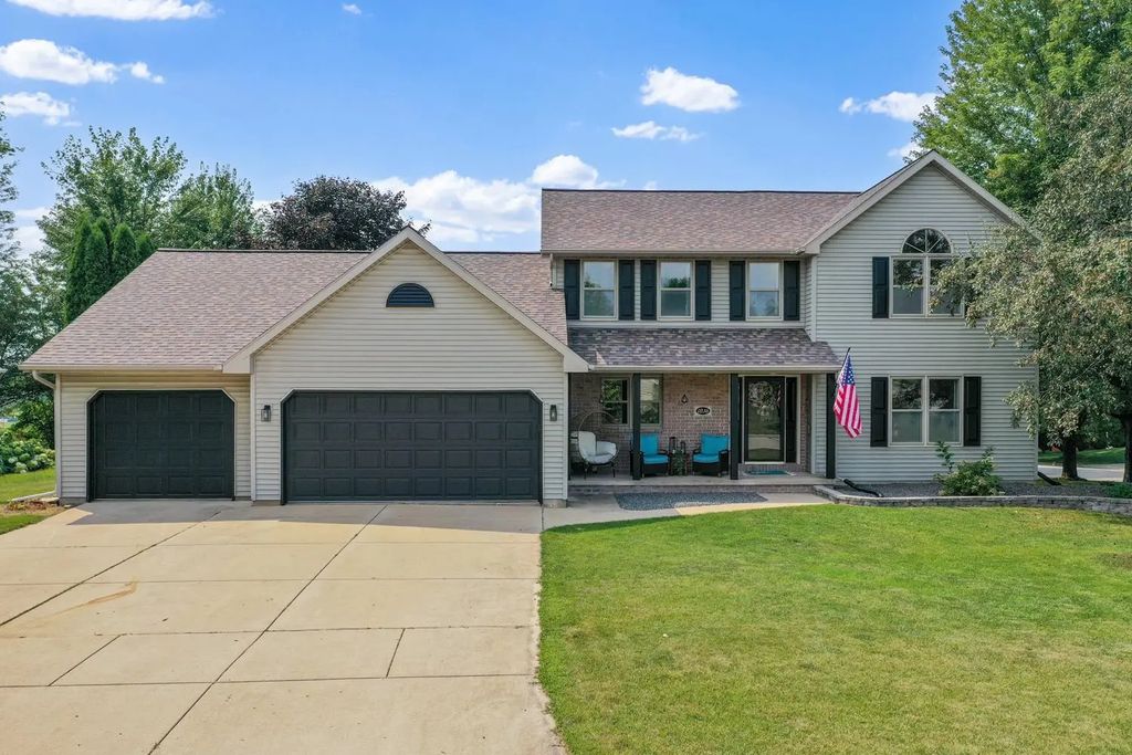 1236 Benjamin Court, GREEN BAY