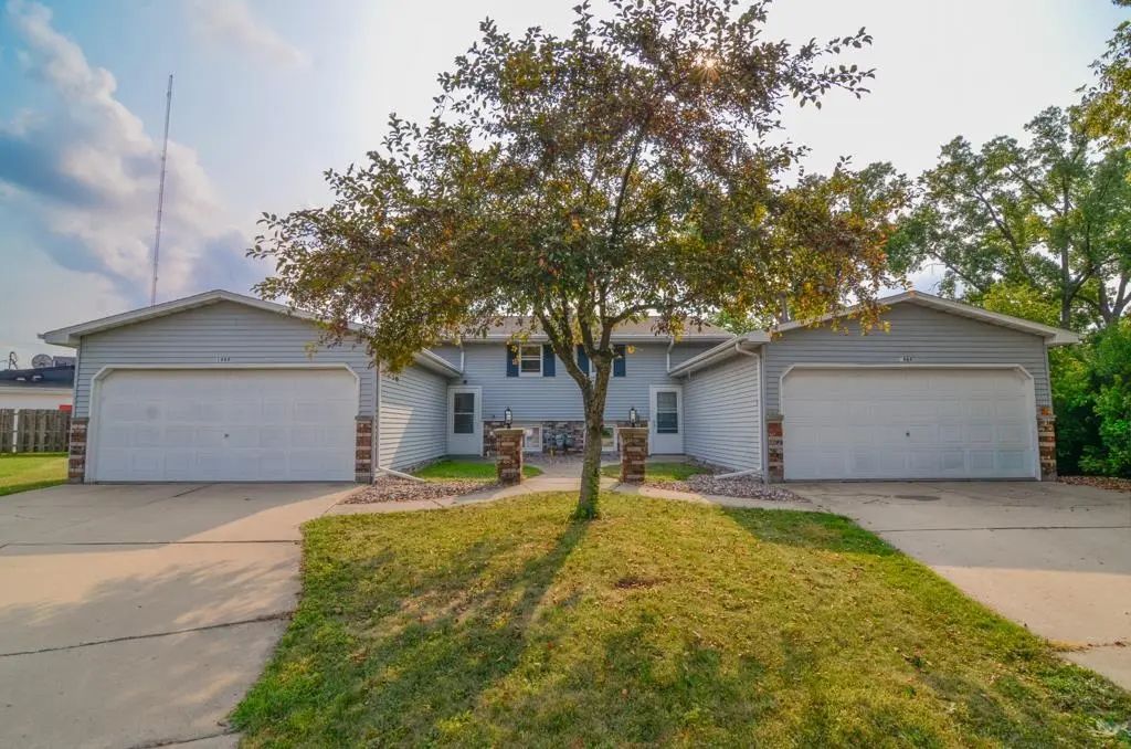 1666 Victoria Court, GREEN BAY