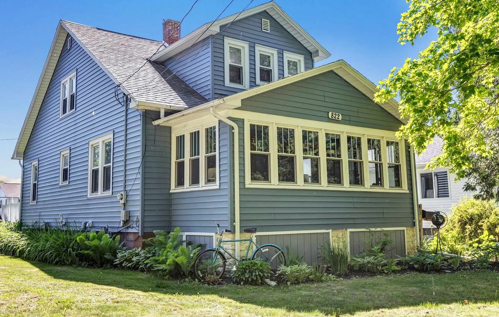 822 N 5th Avenue, STURGEON BAY