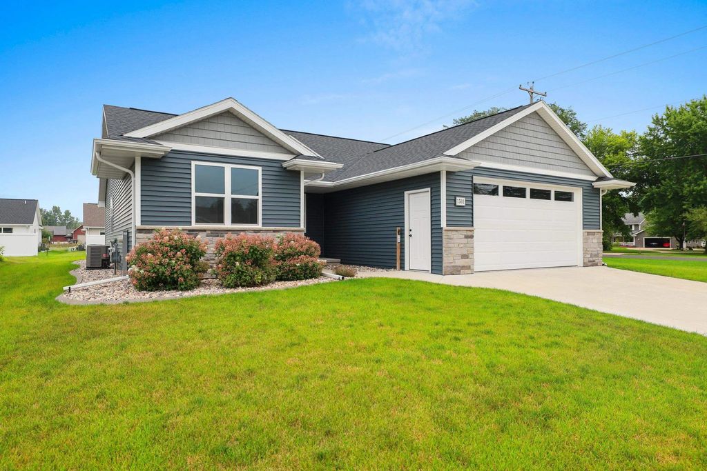 1501 Liberty Avenue, NEENAH