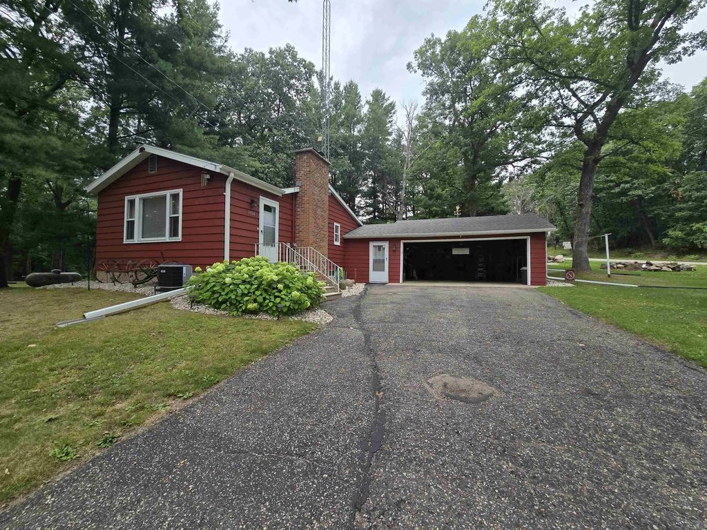 W9806 Deerfield Avenue, WAUTOMA