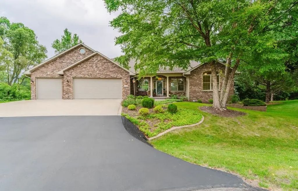 4130 Twilight Court, OSHKOSH