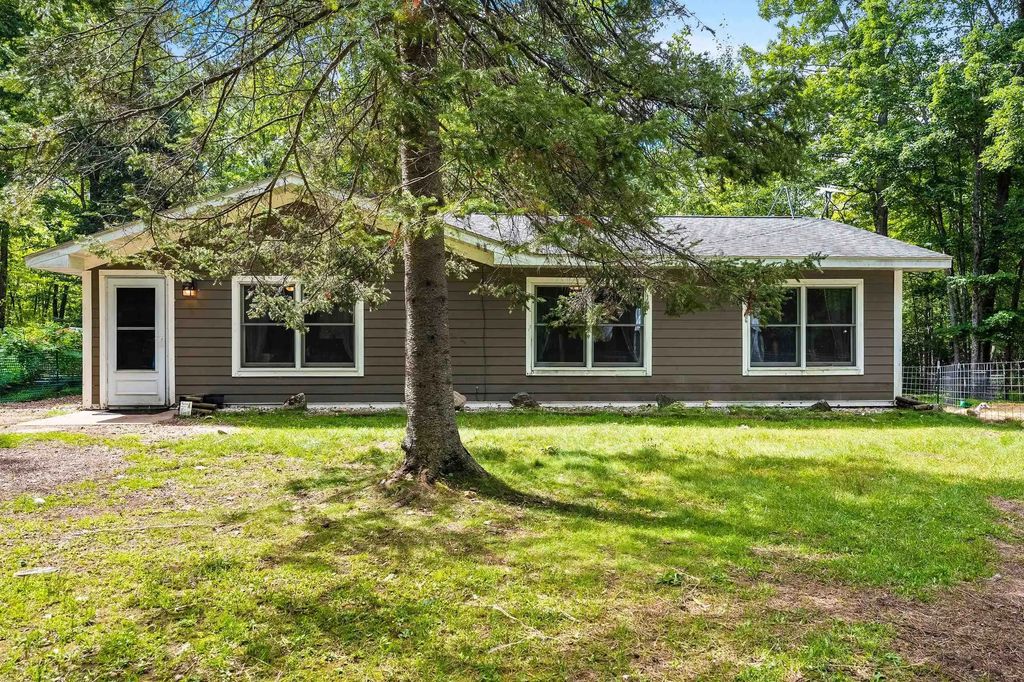 W6849 Windfall Road, WAUSAUKEE