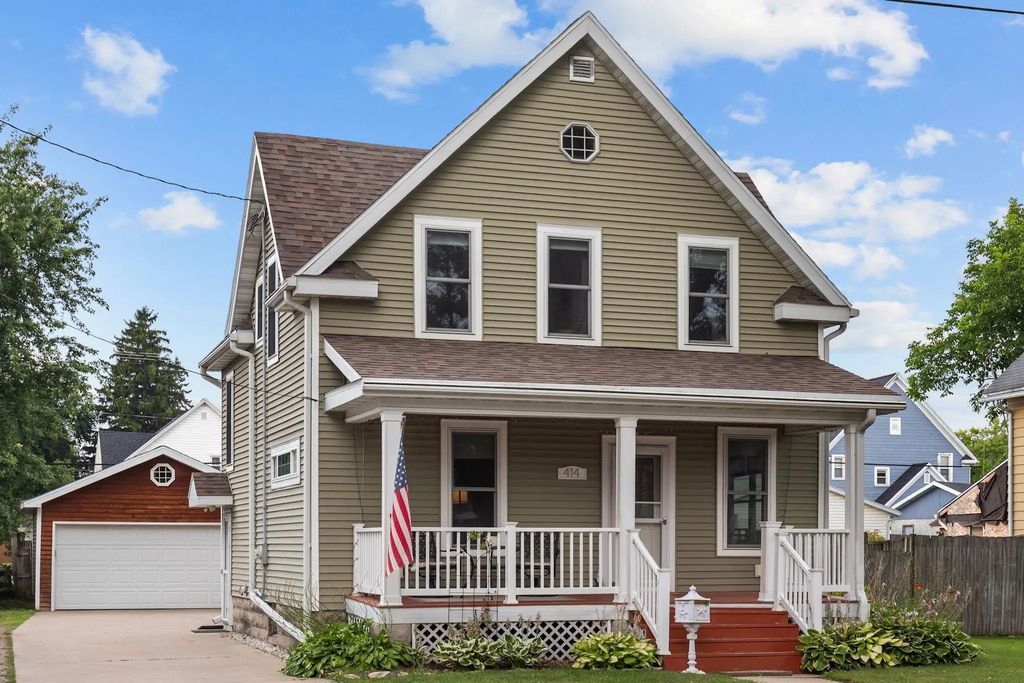414 E Spring Street, APPLETON