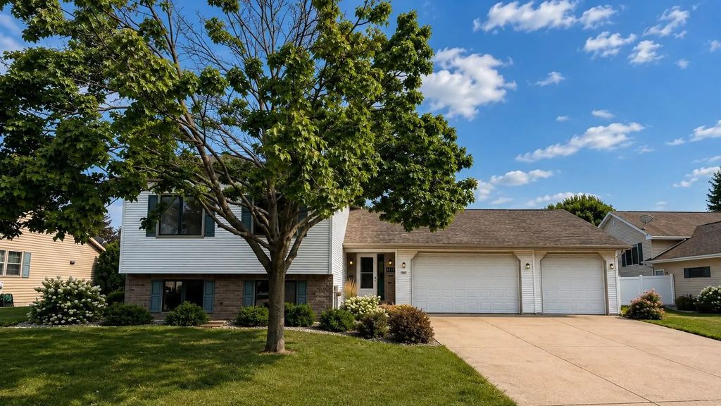 3171 Mockingbird Way, OSHKOSH