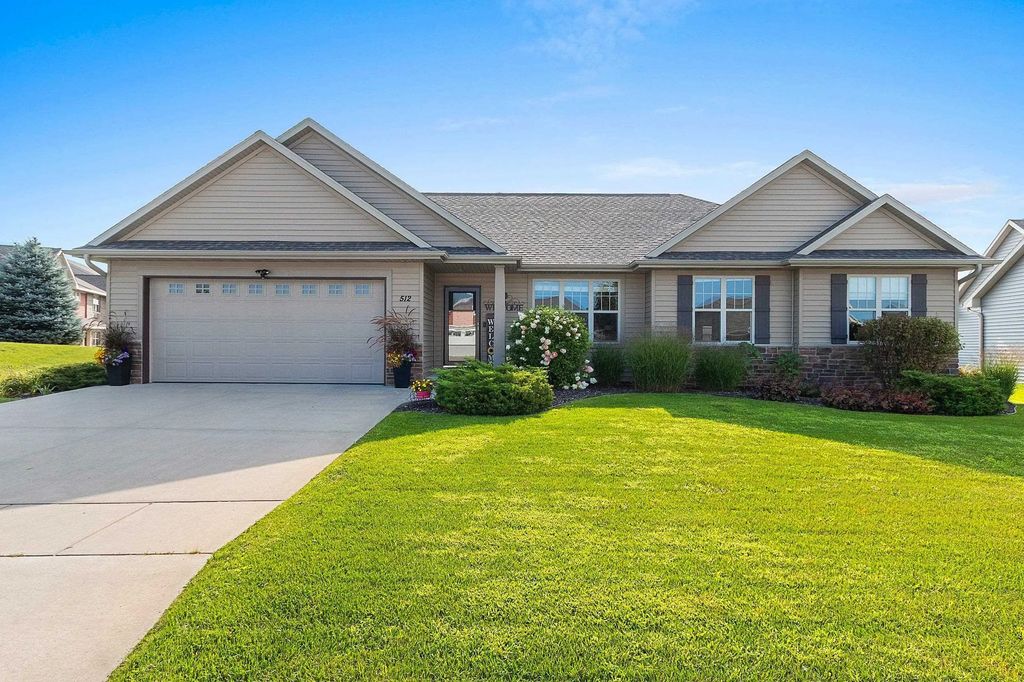 512 Pebblestone Circle, HOBART