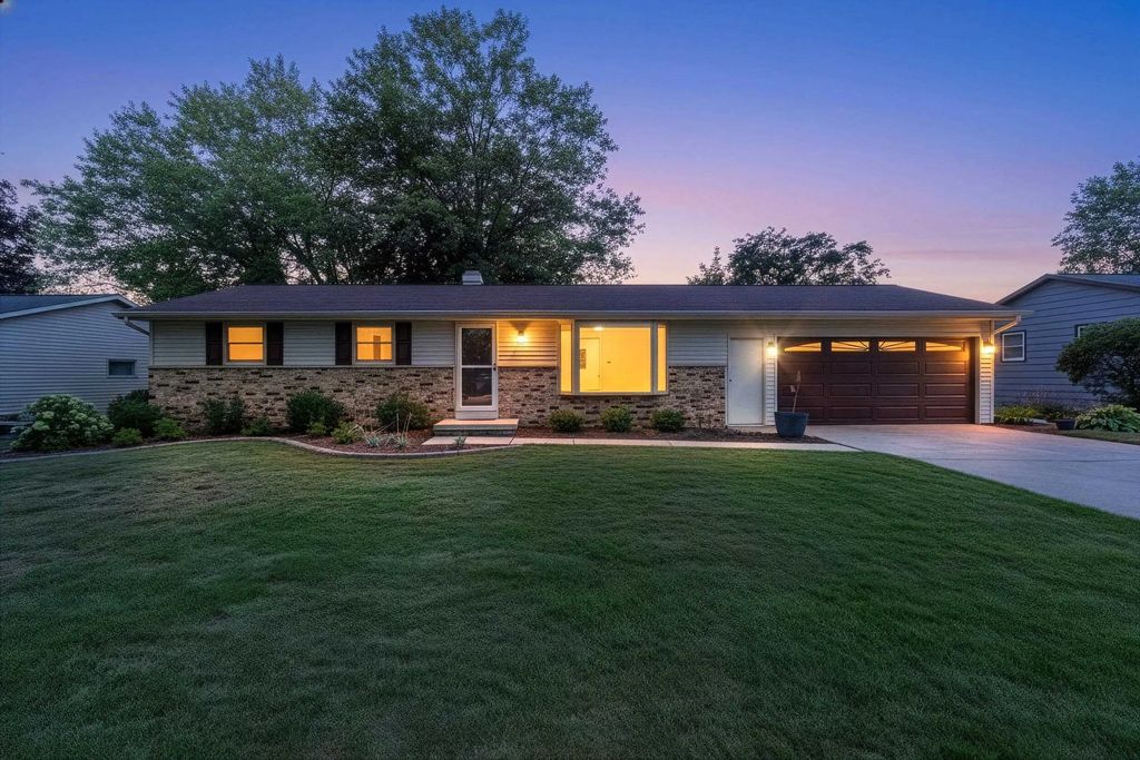 2766 Berken Court, GREEN BAY