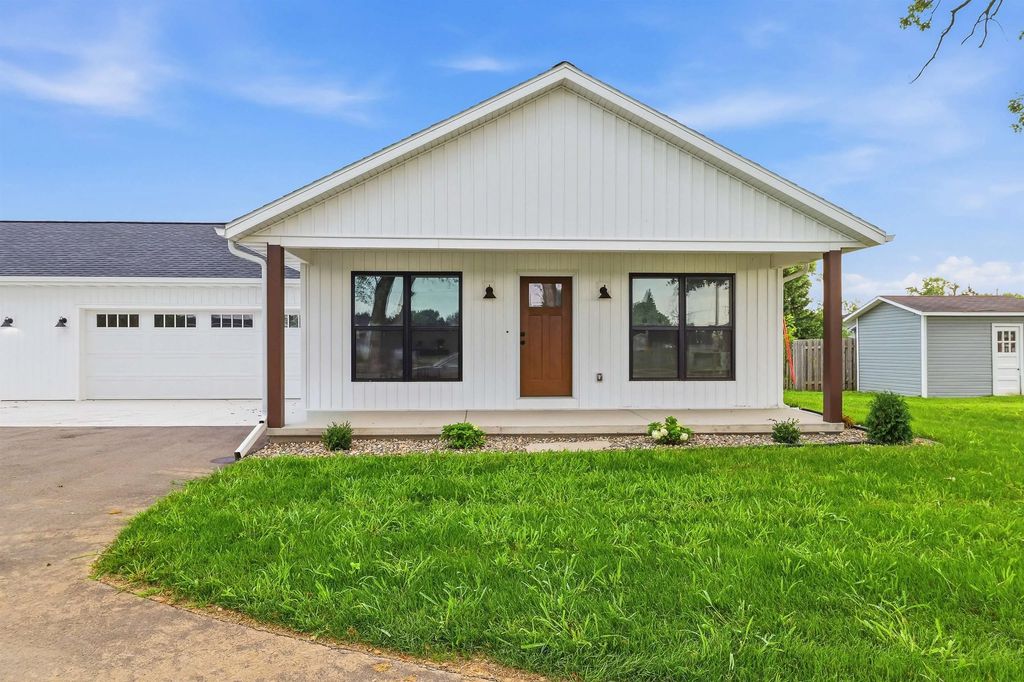 W5311 E Pioneer Road, FOND DU LAC