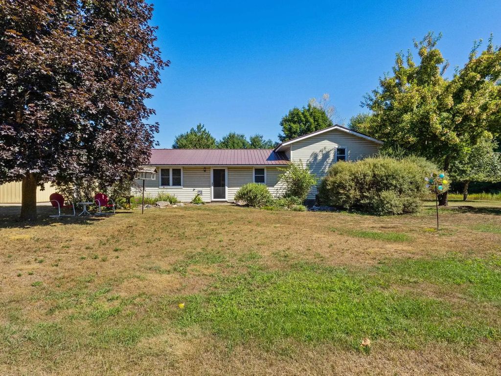 N3159 Seward Heights Road, PESHTIGO