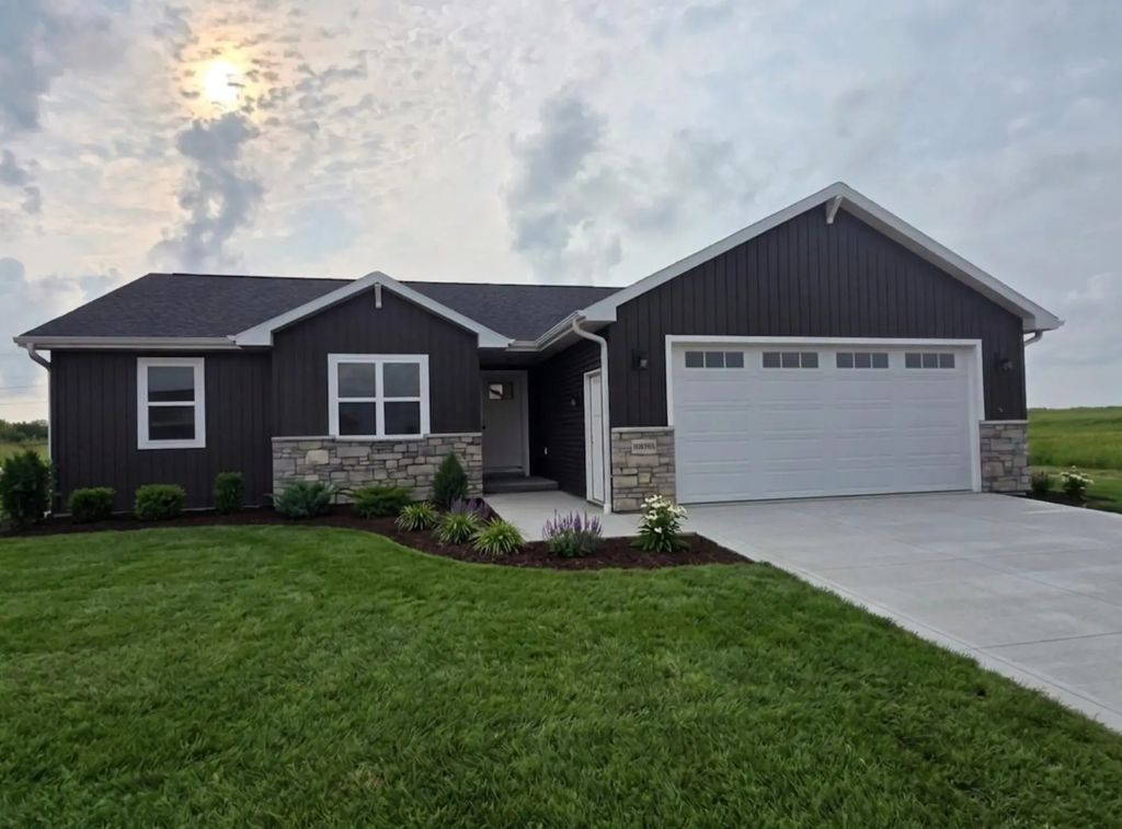 W6862 Mcallister Drive, GREENVILLE