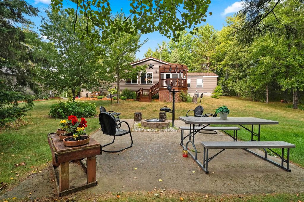 W11101 Sunset Valley Road, CRIVITZ