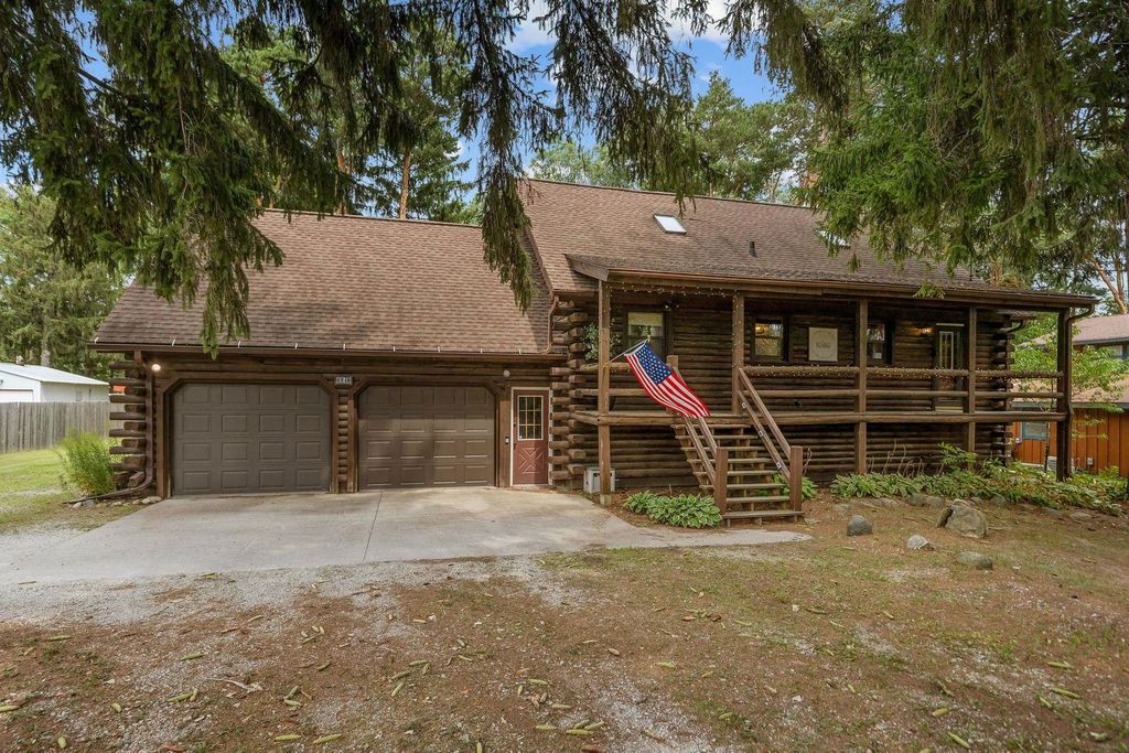 1712 E Edgewood Drive, APPLETON