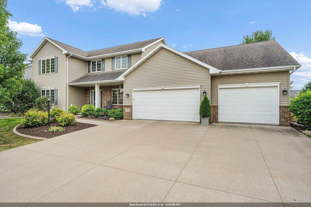 W6571 Austin Drive, APPLETON