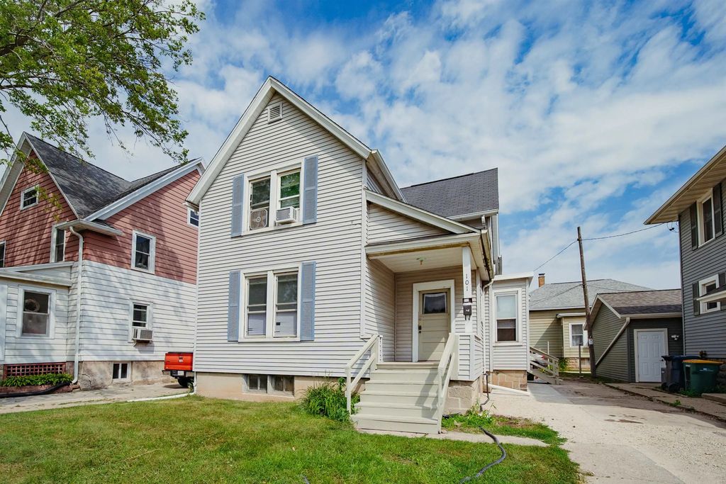 101 W Arndt Street, FOND DU LAC