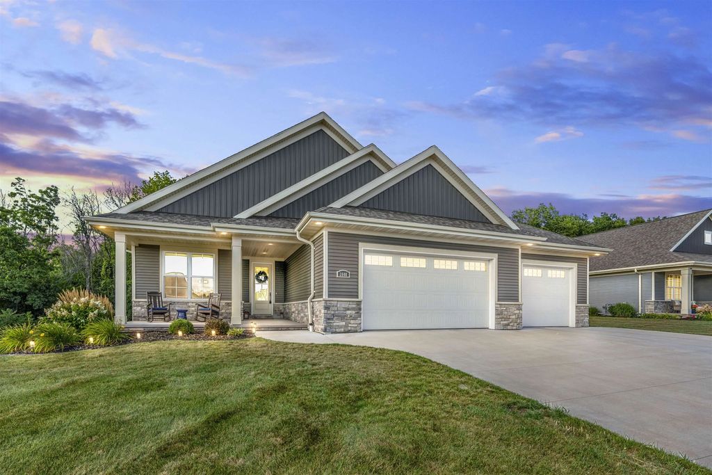 2608 Canvasback Drive, MENASHA