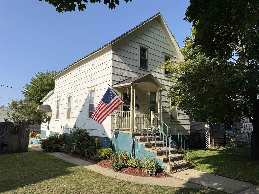311 Terrace Avenue, MARINETTE