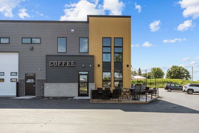 390 E Farmland Drive 207, KAUKAUNA