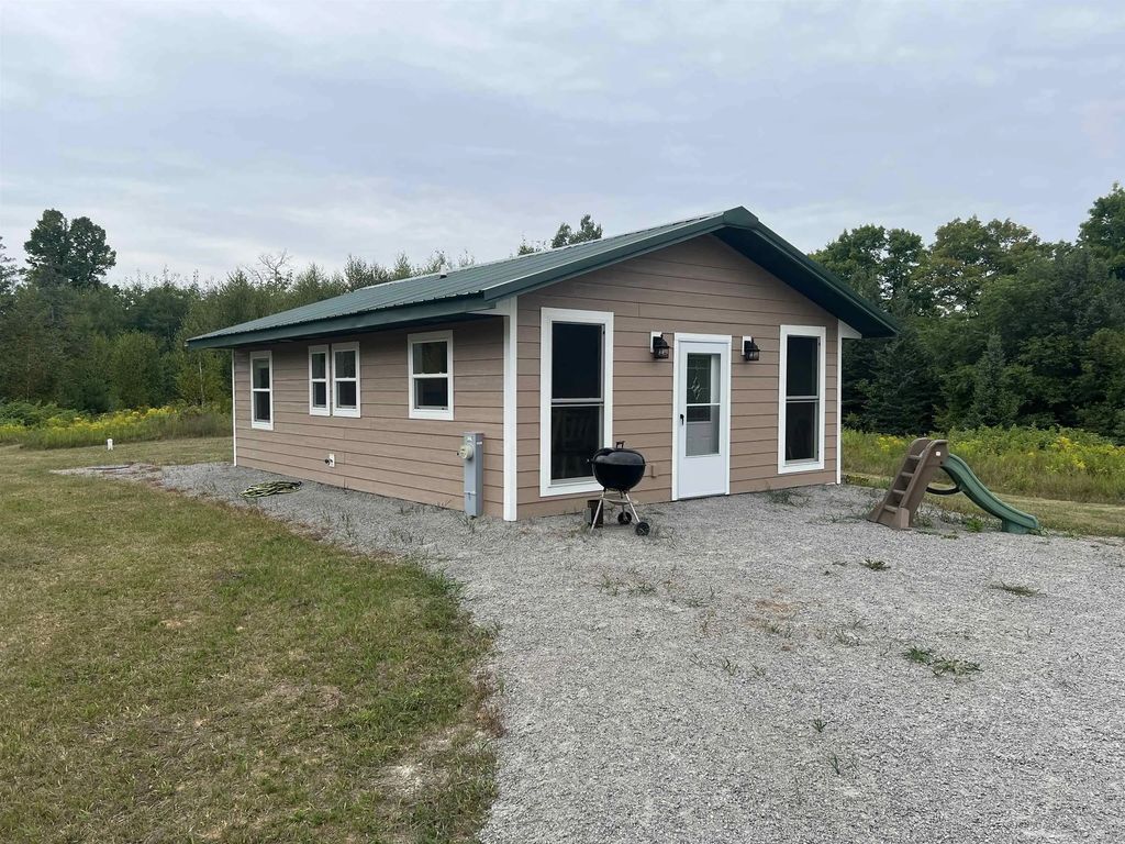 W5354 Big Woods Lane, PEMBINE