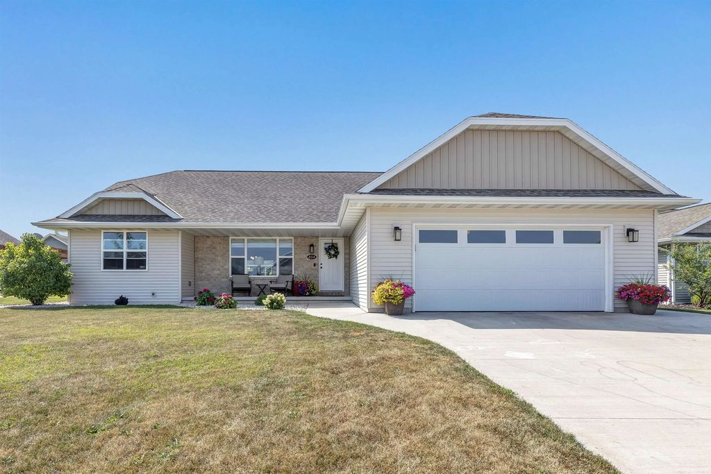 854 Roth Road, DE PERE