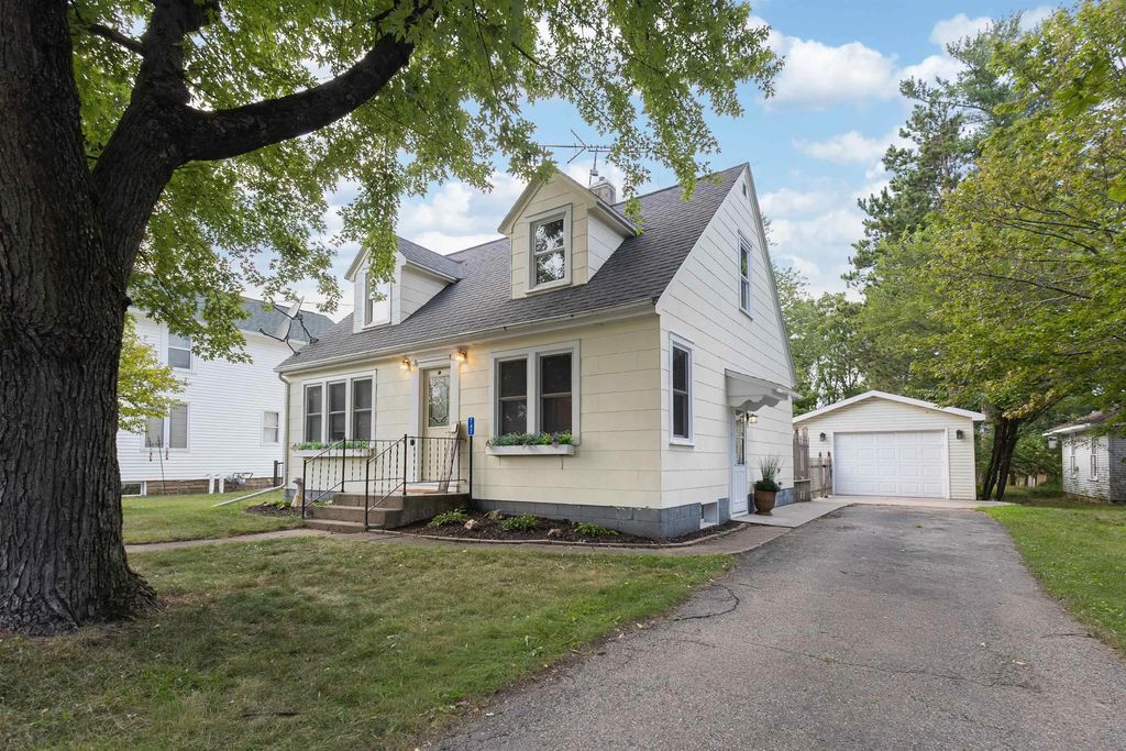 747 Maple Avenue, WILD ROSE