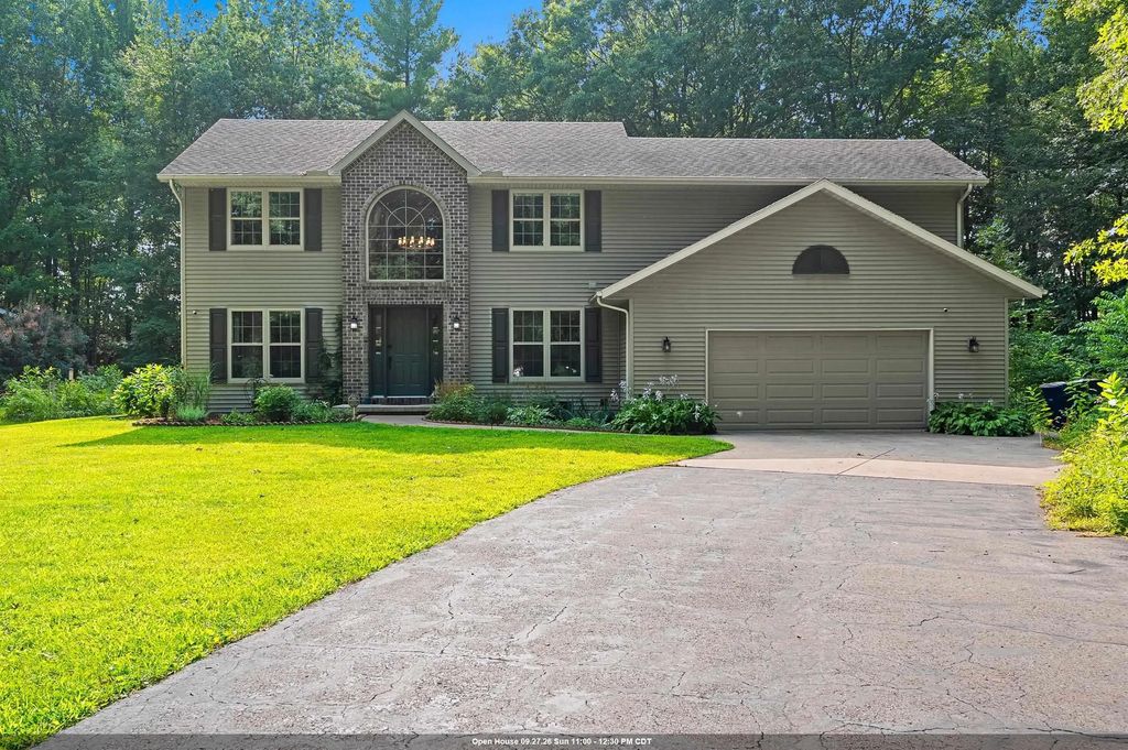 3611 Royal Oaks Court, SUAMICO