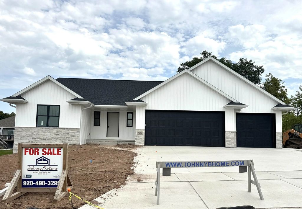 2146 Aurrailia Court, GREEN BAY