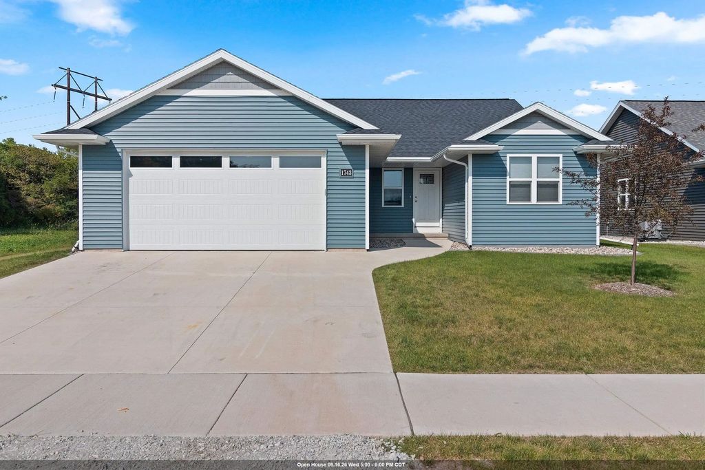 1743 Honor Street, NEENAH