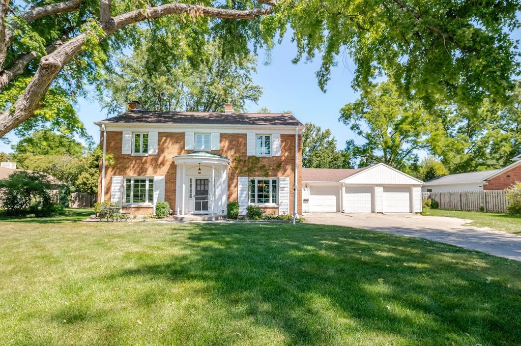 416 Arrowhead Drive, GREEN BAY
