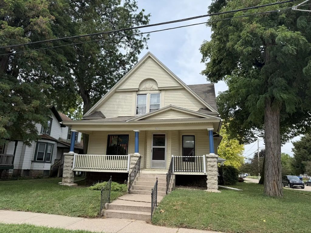 922 Merritt Avenue, OSHKOSH